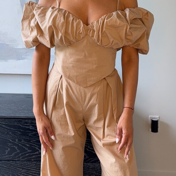 SEEK THE LABEL/TWO-PIECE SET/RUFFLED CROP TOP AND PLEATED PANTS/SIZE: MEDIUM - Picture 1 of 9